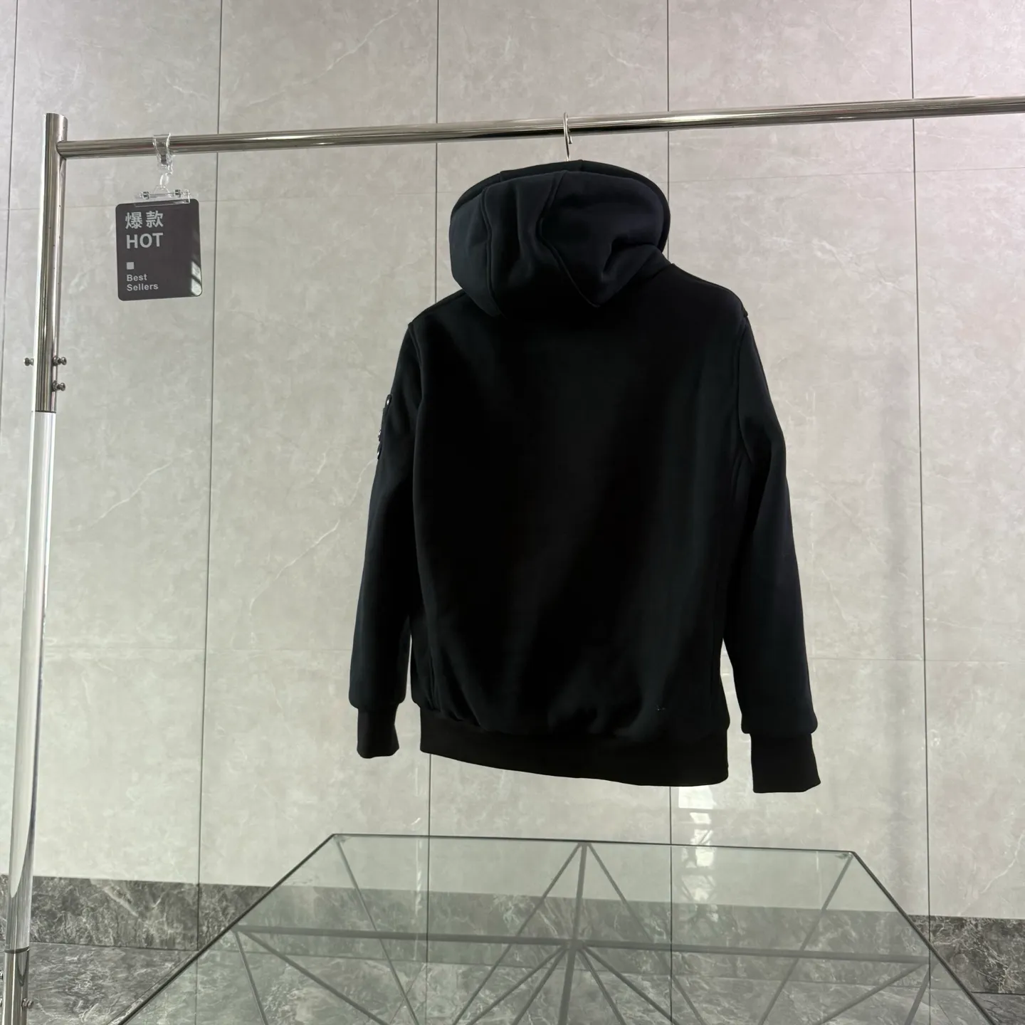 （ ） Moose Knuckles SS 23 、 ， ， ， 🍃 ， ， ， ☁️ ！ ♾️ ： ， Premium ， Authentic ！ Size：S-XXL 👉 👉